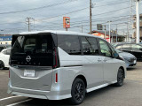 セレナ 1.4 e-4ORCE ハイウェイスターV 4WD 