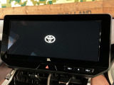 【12.3インチディスプレイオーディオ】スマートフォンと連携が可能な大画面ディスプレイオーディオです。スマートフォンのナビ機能を使用したり、Bluetooth接続で音楽もお楽しみいただけます!