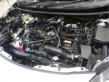 普段はあまり見ないエンジンルーム内も綺麗に仕上げています。見えないところも清潔に保ちたいですよね☆