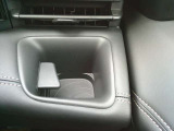 運転席ドリンクホルダー