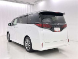 荷物をたっぷり載せて広々ドライビング♪夏でも冬でも、アウトドアやショッピングを思い切り楽しみましょう!