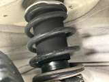 お車を安心してお乗りいただく為には、足回りの定期点検が欠かせません。サービスサポート(有償保証)では無料点検もご提供しており、安心のカーライフをお過ごしいただけるサポート体制が整っています。