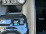 プロパイロットパーキングは簡単な操作だけで駐車完了まですべて自動制御でドライバーをアシスト。車庫入れにも縦列駐車にも対応しています。白線がない場所でも駐車可能です。