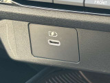 [USBソケット]今や必需品のUSB!!お出かけの際には大活躍間違いなし!!!