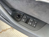 電動格納ミラースイッチ付ウインドウスイッチ