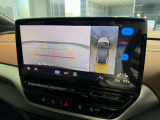アラウンドビュー機能で360度の映像を確認することが可能です。