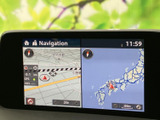 周辺の道路を確認できる地図と、広域表示を並べてチェックできる画面です。目的地までの位置関係を把握しやすく、道順の確認に便利です。