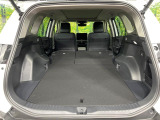 普段のお買い物や通勤、送迎等に十分な荷室スペースを確保しております。セカンドシートを倒すと、大きな荷物の積載も可能です♪