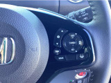 【アダプティブ・クルーズ・コントロール】予め設定した車速内でクルマが自動的に加減速。 前走車との適切な車間距離を維持しながら追従走行し、高速道路でのドライバーの疲労を軽減。「安全」をお求めください。