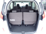 ◆定員乗車時のカーゴルームです。普段のお買い物の荷物やたくさんの収納が可能です。
