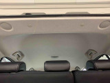 こちらのお車は、雹害などの外装の損傷がございますので、現車のご確認をお願いしております。詳しくは、車両状態証明書をご確認ください。