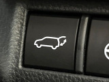 【パワーバックドア】スマートキーや運転席のボタンを押すだけでリアゲートが自動で開閉します!荷物を持っている時や、高い位置にあるバックドアを閉める際に便利な機能です♪