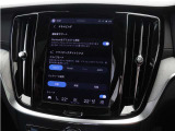 プラグインハイブリッドシステムは、各ドライブモードに応じて電気モーターとガソリンエンジンを協調制御します。