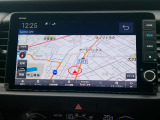 ナビゲーションはホンダコネクトディスプレイを装着しております。AM、FM、Bluetooth、フルセグTVがご使用いただけます。初めて訪れた場所でも道に迷わず安心ですね!