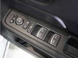 ◆パワーウィンドウスイッチ◆運転席から全席の窓の開閉操作を行うことが出来いつでも換気ができます!