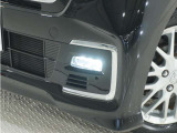 ◆フォグライト◆ 霧などの悪天候時、自車の位置を示すとともに前方や路肩が見えずらい時、近い位置をワイドに照らしてくれます