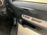 運転席パワーウィンドウスイッチです。