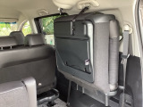 アイデア次第でいろいろな使い方ができる広くて使い勝手のいい荷室。