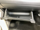 「収納スペース」使いやすい収納を、使いやすい場所に。様々な場所に収納スペースがあり使い勝手も良いので車内もスッキリして綺麗を保てます