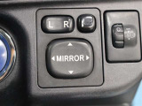 電動格納ミラー付なので、狭い道に駐車する時も安心です。