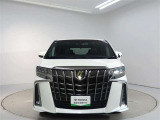 《ロングラン保証&alpha;》通常のロングラン保証に有償にてプラス1年または2年の延長保証もお選びいただけます。愛車を永く大切にお乗りになる方におすすめのプランです。