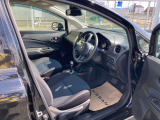 一度ご来店いただき運転席に座ってみてください!シートの座り心地や雰囲気なども感じて頂けます!