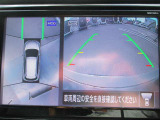 アラウンドビューモニター、車の周囲がナビ画面で確認でき、安心して駐車することができます。