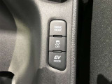 EVドライブモードで、エンジン音や排気ガスを気にすることなく走れます。早朝・深夜や屋内の駐車場などで重宝しますよ♪