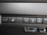 当社下取りワンオーナーのハリアーが入庫致しました♪禁煙車です!内外装程度良好で、ご安心してご検討頂ける一台!装備も充実しております♪お気軽にお問合せ下さい!