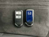 スマートキーです!ドアの施錠・解錠・エンジンの始動がスムーズで大変便利です!