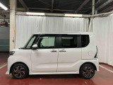 【スマートアシスト搭載車】 衝突回避支援ブレーキ機能(対車両・歩行者)、衝突警報機能(対車両・対歩行者)、誤発信抑制制御機能などの機能で安全な運転をサポートします。