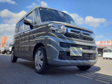実際に運転席に座り、装備に触れたりエンジンをかけてみて頂くことも可能です!その際はスタッフまでお気軽にお声がけください♪