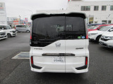 当店の展示車は、プロの業者にボディーの磨きやルームクリーニングをしておりますので、とてもきれいな状態です。ぜひ、ご来店いただきましてお確かめ下さい。