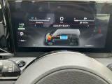 メーター内のディスプレイには運転をサポートするさまざまな情報を表示。