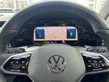 ハンドルにも指を伸ばせば操作可能なスイッチを配置。最小の視線移動で操作が出来ます。