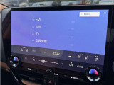 【メーカー純正ナビ】インテリアに溶け込むスタイリッシュな「専用設計」メーカーナビを装備♪視認性や操作性など基本性能にも優れ、より上質なカーライフをお楽しみいただけます。