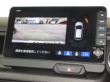 バックをするとき自動でリアの様子が映る『リアカメラ』付き!画面で確認しながらバックができますから安心ですね。でも、目視も大切ですよ!安全第一でお願いします!