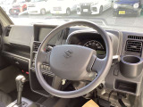 ラクな姿勢で、快適に運転♪