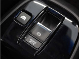 ◆オートブレーキホールド機能付き電子パーキングブレーキ◆ブレーキペダルを足から離しても停車状態を保ちます。アクセルを踏めば自動でブレーキが解除され、発進可能!