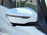 ウインカー付きドアミラーです相手車両へ指示案内