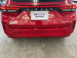 障害物を感知すると、ブザー音で知らせてくれる前後コーナーセンサー付!