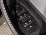 当社BMW認定中古車は全車保証付きでございます。また保証料金や整備費用はお見積書内の諸費用・税金に追加計上する事はございません。認定中古車保証付きのお支払総額でお見積りご依頼の上、他店とお比べください