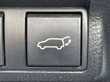【パワーバックドア】スマートキーや運転席のボタンを押すだけでリアゲートが自動開閉!荷物を持っているときなど、リアゲートを閉めるのにとても便利な機能です!