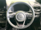 インテリアに合わせたデザインのステアリングは、運転される方のことも考え、運転しやすい形状、大きさです。是非一度、実際に触ってお確かめください。