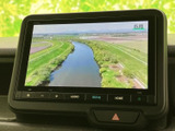 画面でテレビ番組を楽しめる装備です。お出かけ先での休憩中など、停車時に映像を視聴でき、車内で過ごす時間をより充実させてくれます。使い方の幅が広がるうれしいポイントです。