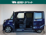 両側パワースライドドア付きだから、狭い駐車スペースなどでの 乗り降りラクラク!小さなお子さまのいるご家庭には嬉しい装備。