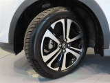 195/60R17。