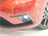 ◆フォグライト◆ 霧などの悪天候時、自車の位置を示すとともに前方や路肩が見えずらい時、近い位置をワイドに照らしてくれます