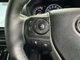 ステアリングスイッチ装備!運転しながら手元でオーディオの操作などができます。
