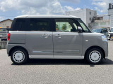 こちらのお車は店頭に展示してありますので、ぜひ実際にご覧ください。ご来店お待ちしております。